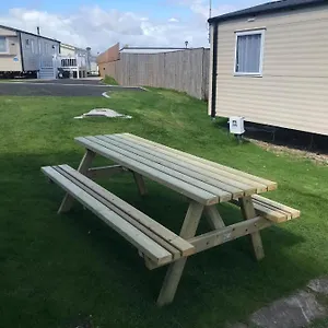  Campsite Marton Mere 6 Berth Caravan