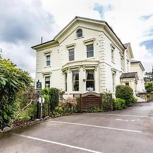 https://beaumont-house-cheltenham.cardiffhotelswales.com